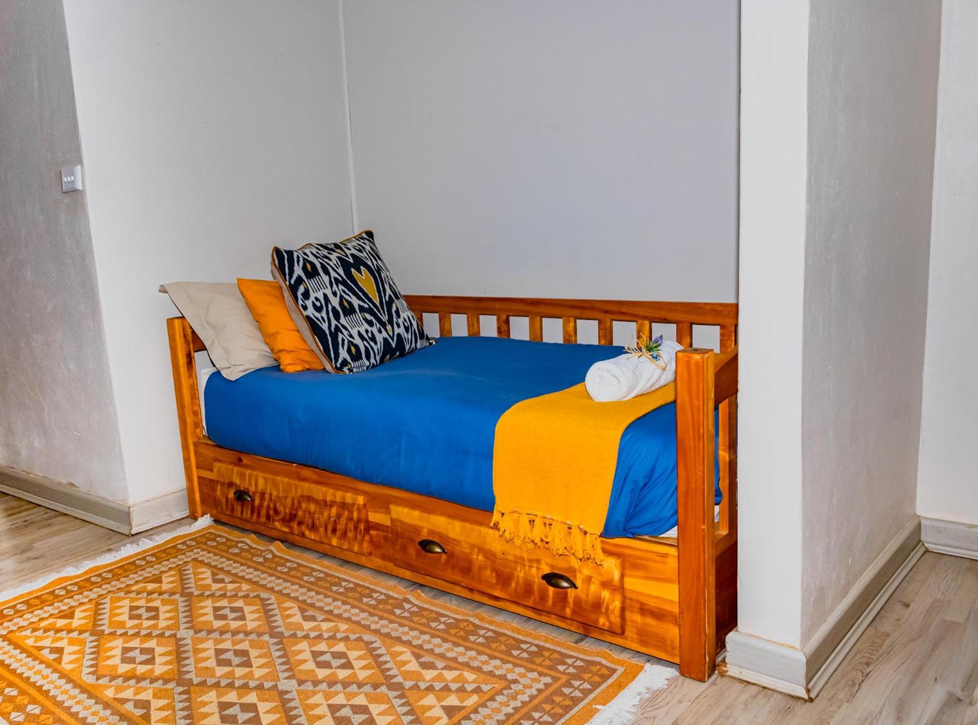 A Cherry Lane Self Catering And B&B Bloemfontein Exteriör bild